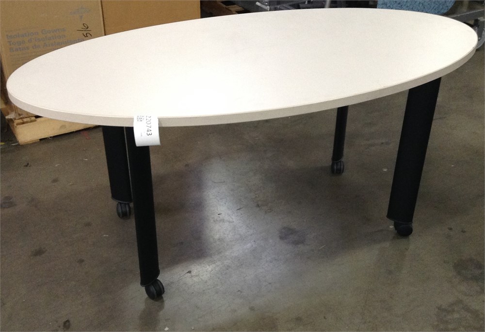 UCSD Surplus Sales Online TABLE 30" X 60" OVAL, MEETING W/ OFF WHITE TOP & ROLLING LEGS